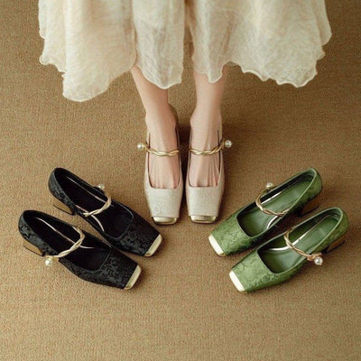 Nala | Chic Heeled Pumps